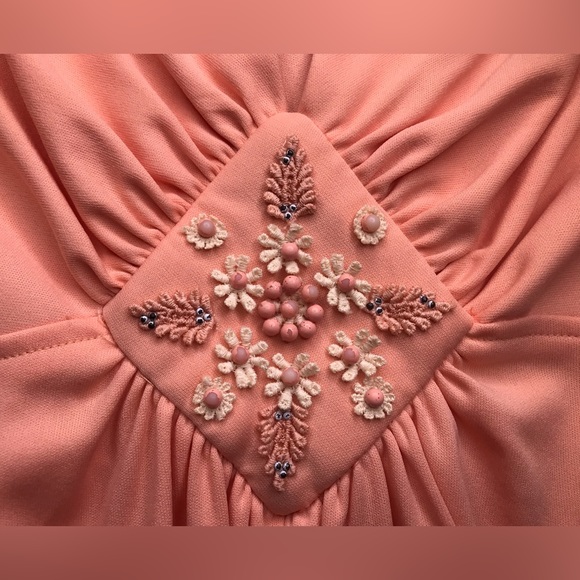 Vintage 70s size 9 princess sleeve peach beaded butterfly center maxi dress - Picture 12 of 16